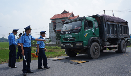 Góp sức giữ gìn trật tự an toàn giao thông