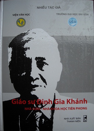 Giới thiệu sách Giáo sư Đinh Gia Khánh, Nhà giáo - nhà khoa học tiên phong