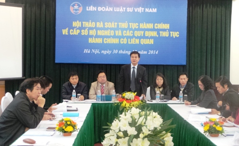 Đề xuất bãi bỏ 10 thủ tục hành chính về cấp sổ hộ nghèo