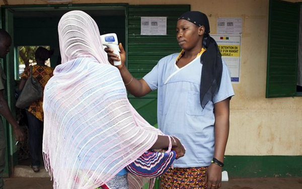 10th Sierra Leonean doctor dies from Ebola