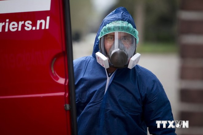 Bird flu found at farms in Canada
