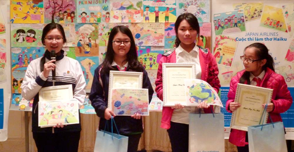 Trao giải Cuộc thi làm thơ Haiku dành cho trẻ em Việt Nam 2014