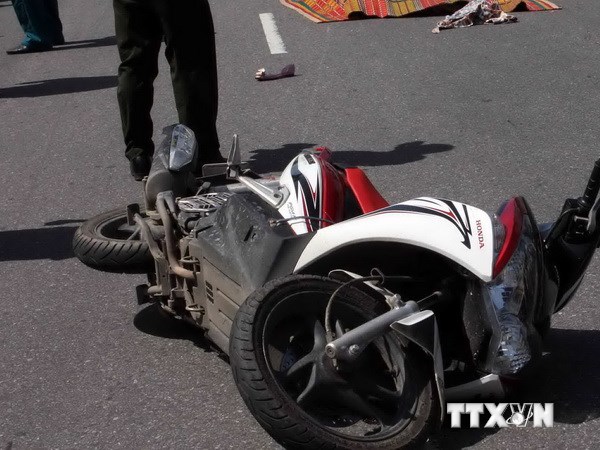 Quảng Nam Xe đầu kéo đâm xe máy khiến 2 vợ chồng tử vong