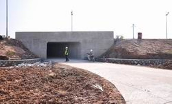 Xây hầm chui trên đường nối sân bay Nội Bài - cầu Nhật Tân