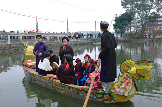 Quan ho folk singing performances open Lim festival