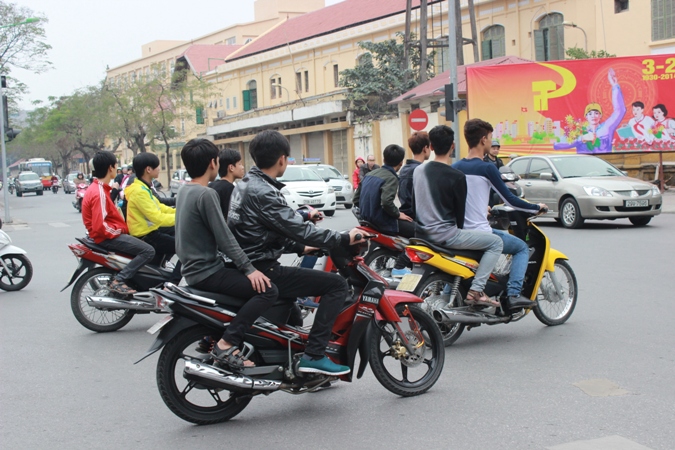 Vẫn tái diễn tình trạng vi phạm luật giao thông trong dịp Tết