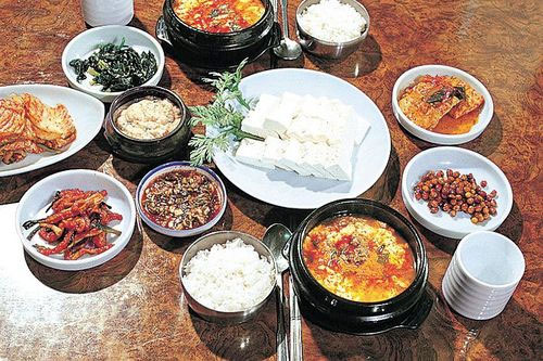 Documentary film introduces Korean society, arts and culture