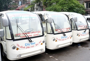 Hanoi electric buggies spark success