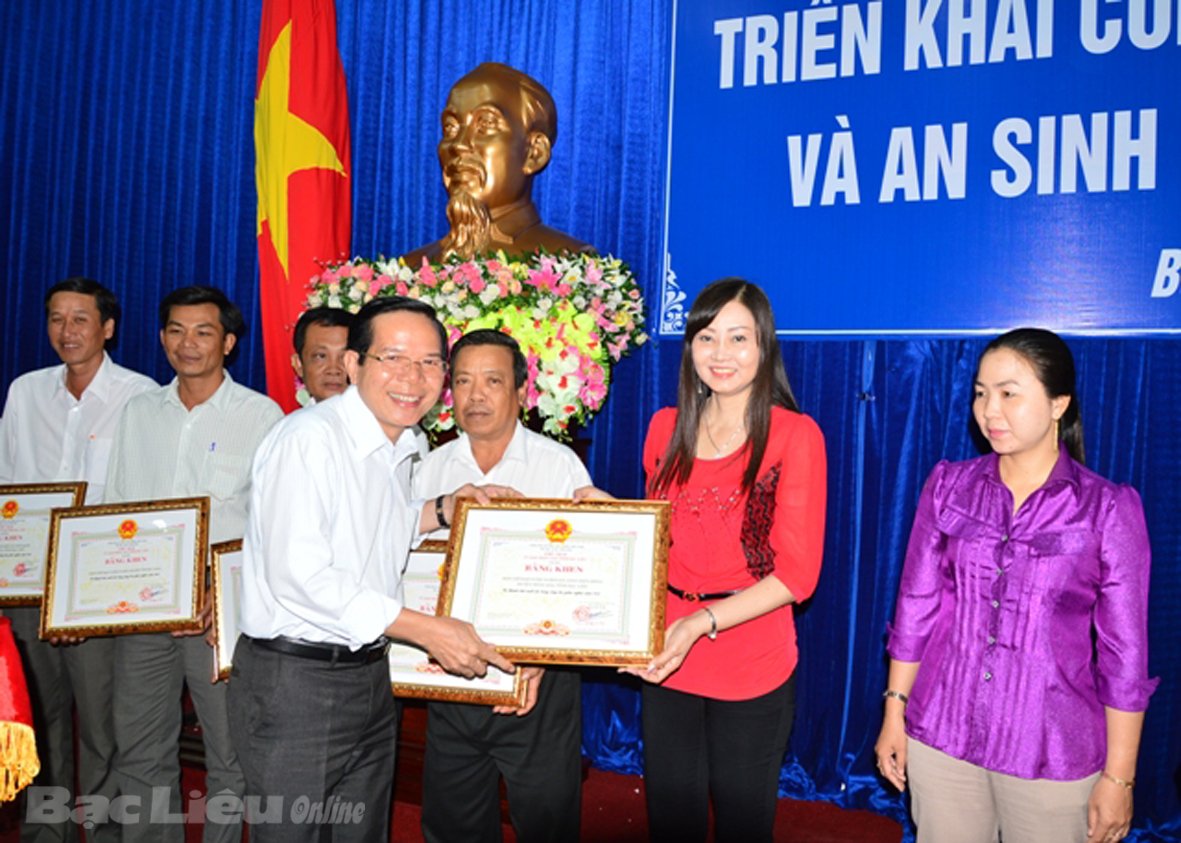 Năm 2013 có trên 11 500 hộ nghèo, cận nghèo thoát nghèo