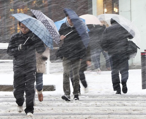 Japan hit by major snowstorm
