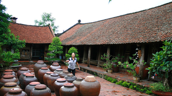 Plan on preservation of Duong Lam ancient village approved