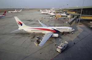 Malaysia expands lost plane search area westwards