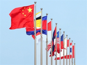 ASEAN, China review cooperation progress