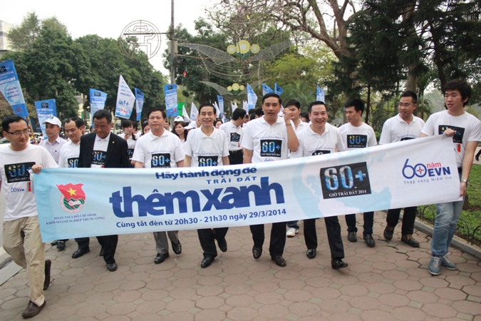 Tuổi trẻ Thủ đô tích cực hưởng ứng Chiến dịch Giờ Trái đất 2014