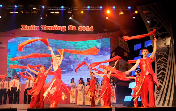 Xuân Trường Sa 2014 - Ấm áp nghĩa tình đất liền với đảo thân thương