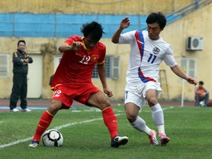 Vietnam-RoK footballers draw blank in international friendly