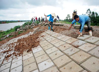 Over VND45 trillion for Hanoi’s dyke planning