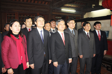 Hưng Yên Dâng hương tưởng niệm 70 năm ngày đồng chí Tô Hiệu hy sinh