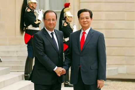 Regard rétrospectif sur le partenariat stratégique Vietnam-France