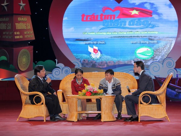 Ấm áp Chương trình “Trái tim biển đảo”