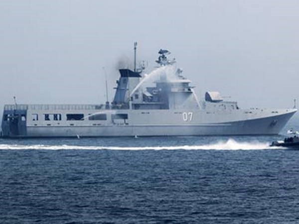 Tàu Hải quân Brunei thăm thành phố Hải Phòng