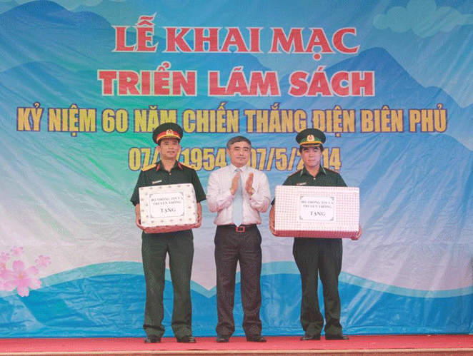 Book exhibition to celebrate the 60th anniversary of the Dien Bien Phu victory