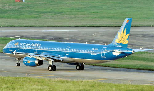 Vietnam Airlines continues 9th “Golden moments” program