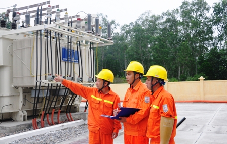 Hà Nội xây dựng mới và nâng cấp thêm 889 công trình điện