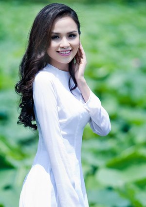 Đề nghị hủy bỏ Công văn tạm dừng tham gia biểu diễn nghệ thuật đối với Hoa hậu Diễm Hương
