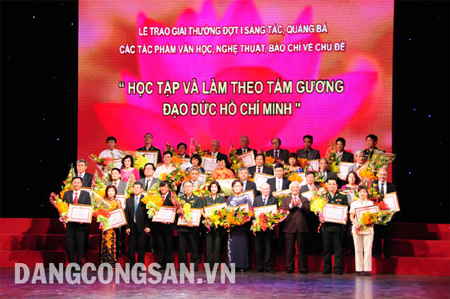 Tiếp tục đẩy mạnh hoạt động sáng tác, quảng bá về chủ đề Học tập và làm theo tấm gương đạo đức Hồ Chí Minh