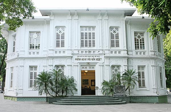 Nhà hát Ca múa nhạc nhẹ Việt Nam đổi tên