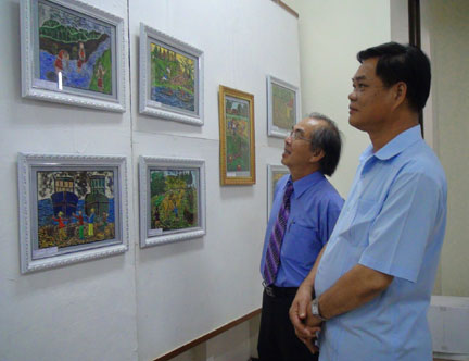 Phú Yên Triển lãm tranh “Chắp cánh ước mơ”