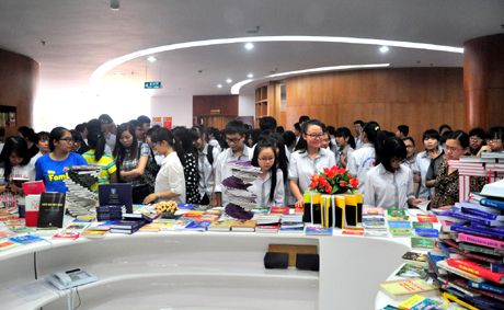 Ngày hội sách và văn hóa đọc năm 2014 tại Quảng Ninh