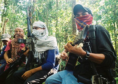 Philippines des rebelles enlèvent 39 civils