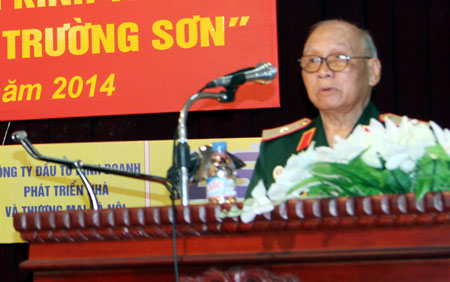 Les anciens jeunes de choc et soldats contre les actes chinois