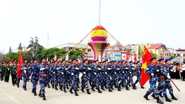 Trang trọng, oai hùng Lễ diễu binh đậm hào khí Điện Biên