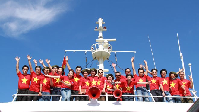 Hành trình tuổi trẻ vì biển, đảo quê hương năm 2014