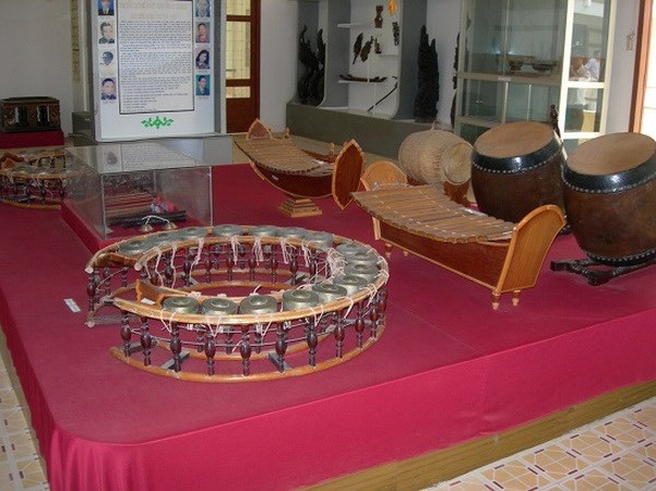 326 artifacts from Khmer ancient life collected