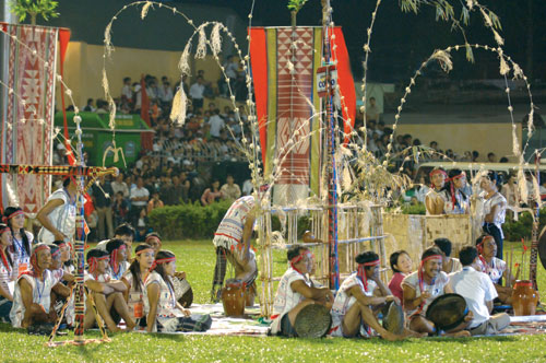 Seminar on preservation and promotion of Central Highlands culture