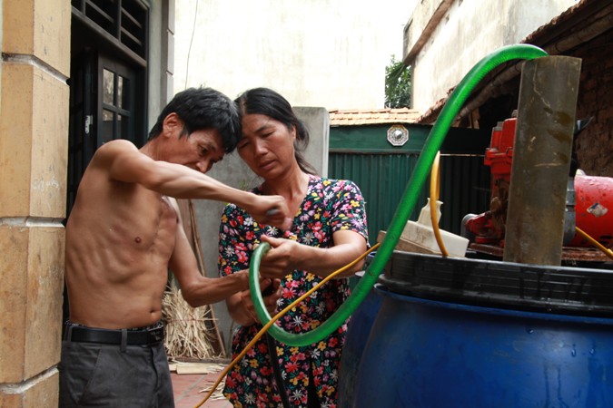 Hà Nội Hàng ngàn người dân mong mỏi dòng nước sạch