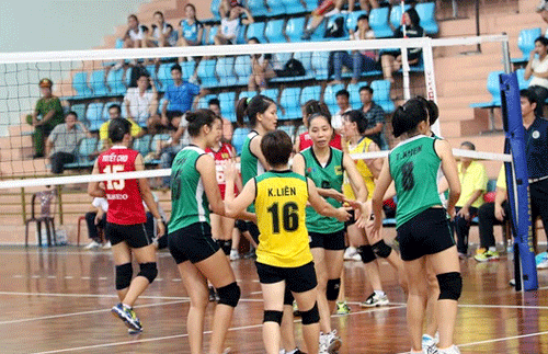 Sanatech volleyball Cup 2014 opens in Ben Tre province