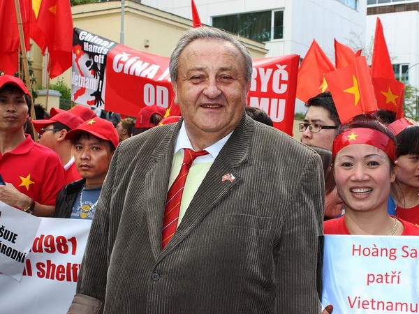 L Association R tchèque-VN proteste contre les actes illégaux de la Chine