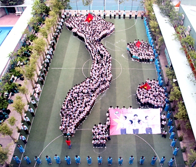 Yêu nước cũng cần thể hiện đúng cách