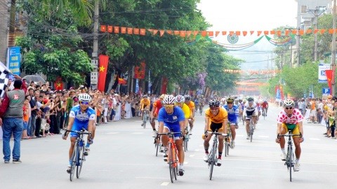 Clôture de la course cycliste Retour à Dien Bien Phu 2014