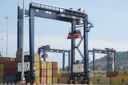 2014年前4个月广宁省为20个新设和增资项目颁发投资许可证