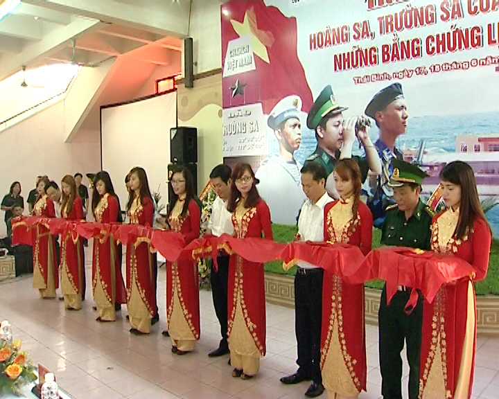 Hoang Sa, Truong Sa exhibition comes to Thai Binh province