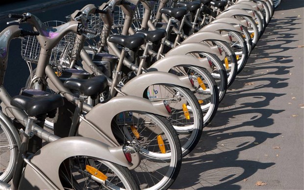 Paris Vélib loue des vélos pour les enfants