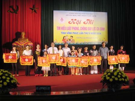 Vĩnh Phúc Khai mạc Hội thi tìm hiểu Luật Phòng, chống bạo lực gia đình