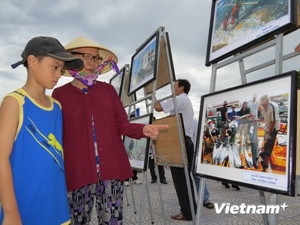 Exposition La mer et les îles du pays natal à Quang Binh