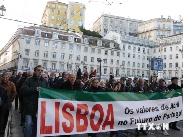 Manifestations contre la politique d austérité au Portugal